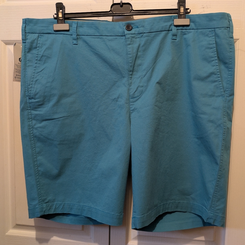 Dockers SupremeFlex Ultimate Shorts Flat Front with security pocket Size 42 NEW!
